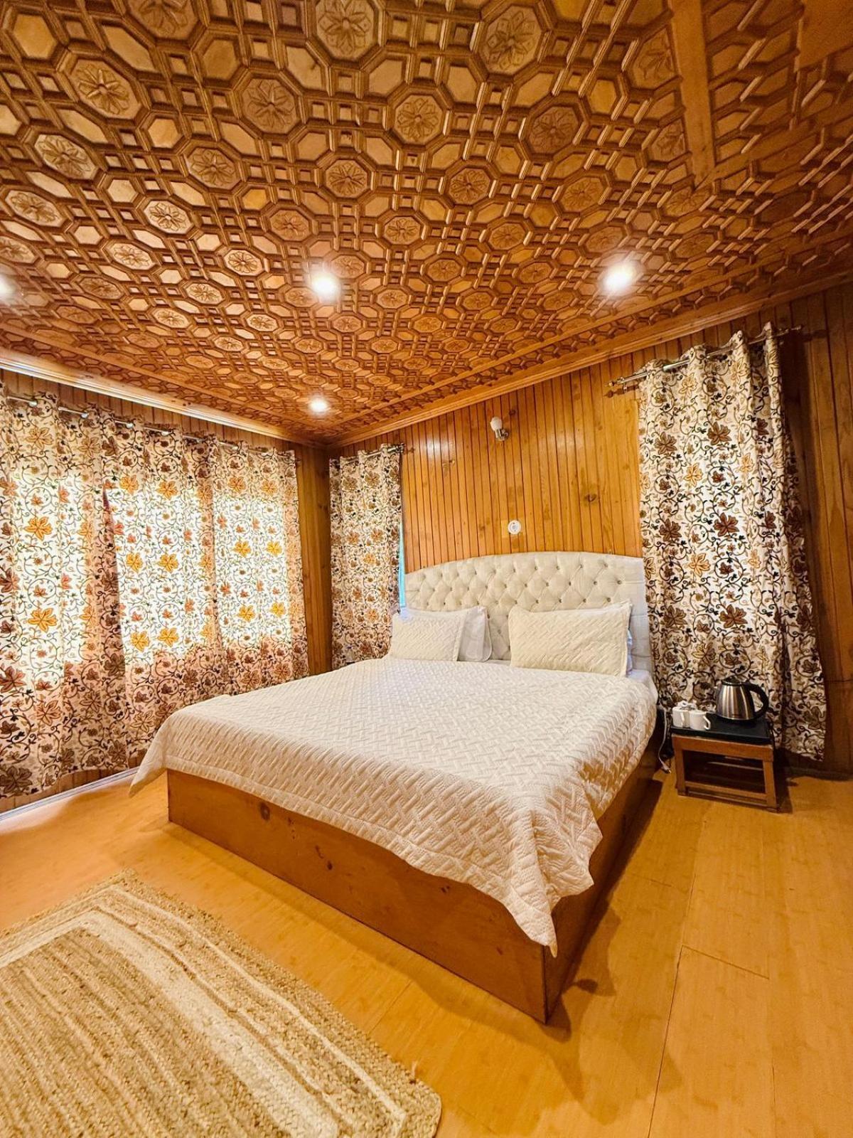 The Pinus Resort Pahalgām Zewnętrze zdjęcie
